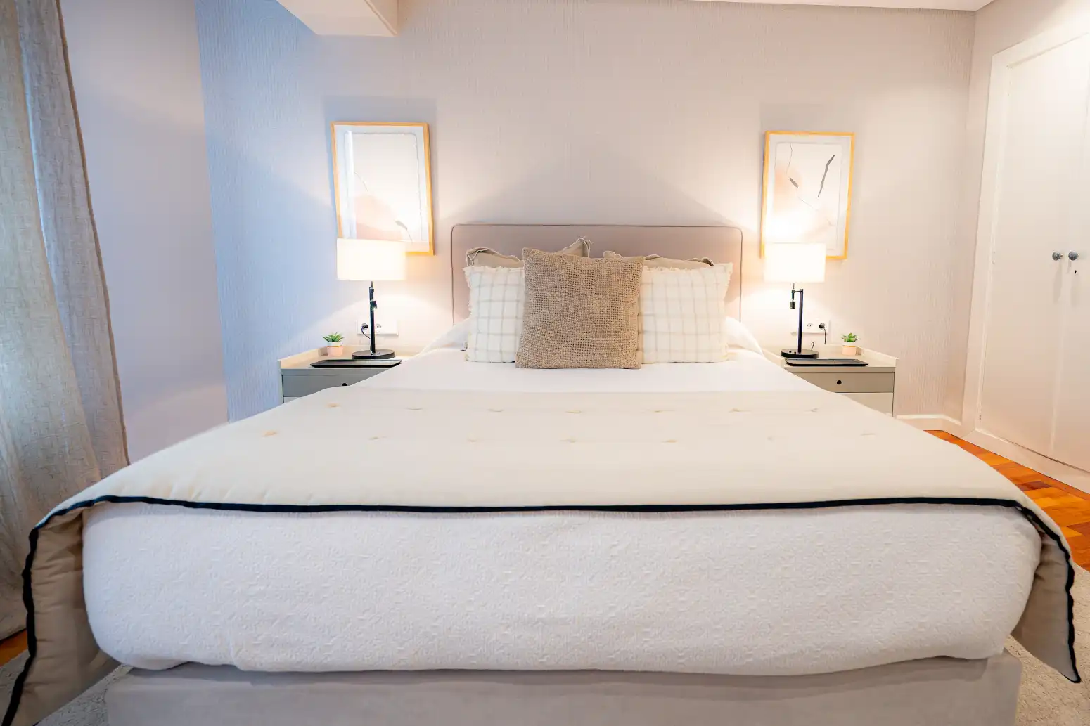 Bedroom of Flat for sale in Oviedo   with Heating, Parquet flooring and Terrace