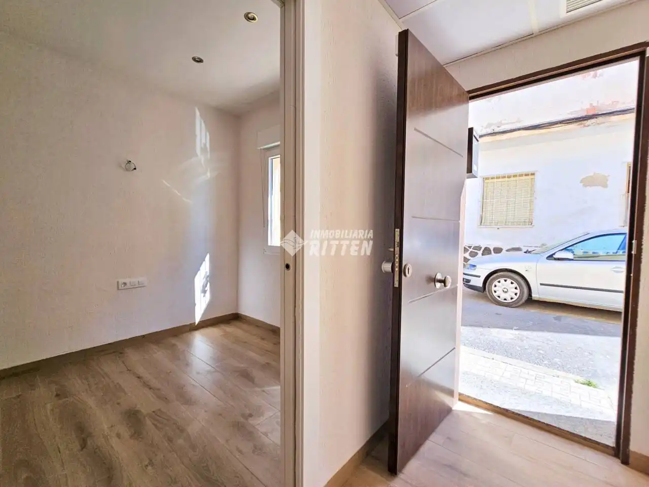 Houses for sale in Cartagena  with Air Conditioner and Terrace