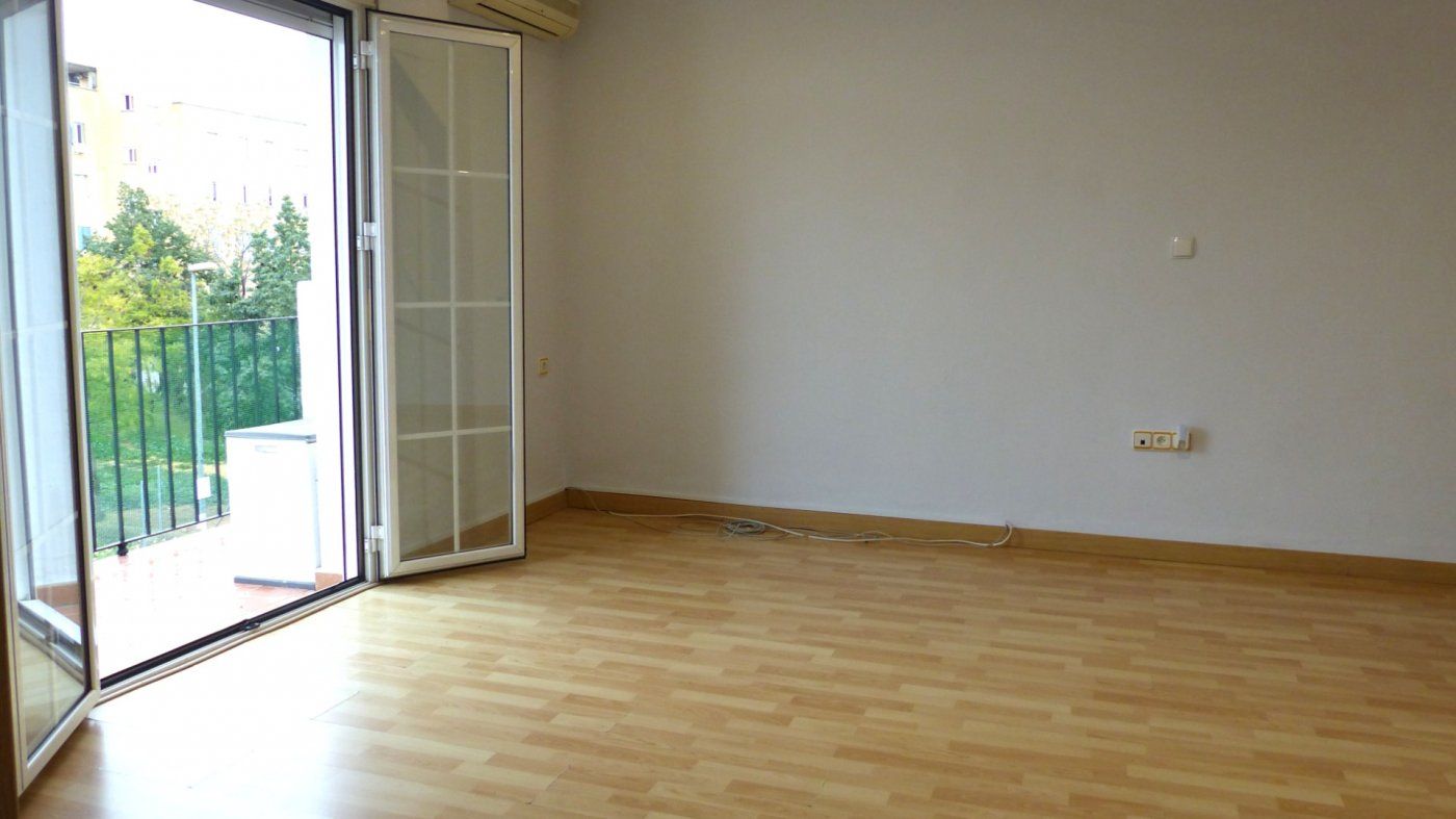 Pis de lloguer en  Sevilla Capital amb Aire condicionat, Calefacció i Terrassa