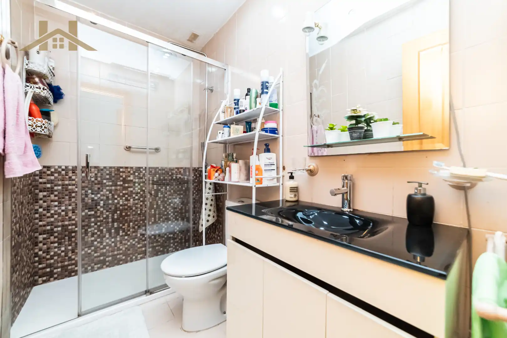 Bathroom of Houses for sale in El Escorial  with Heating, Private garden and Storage room