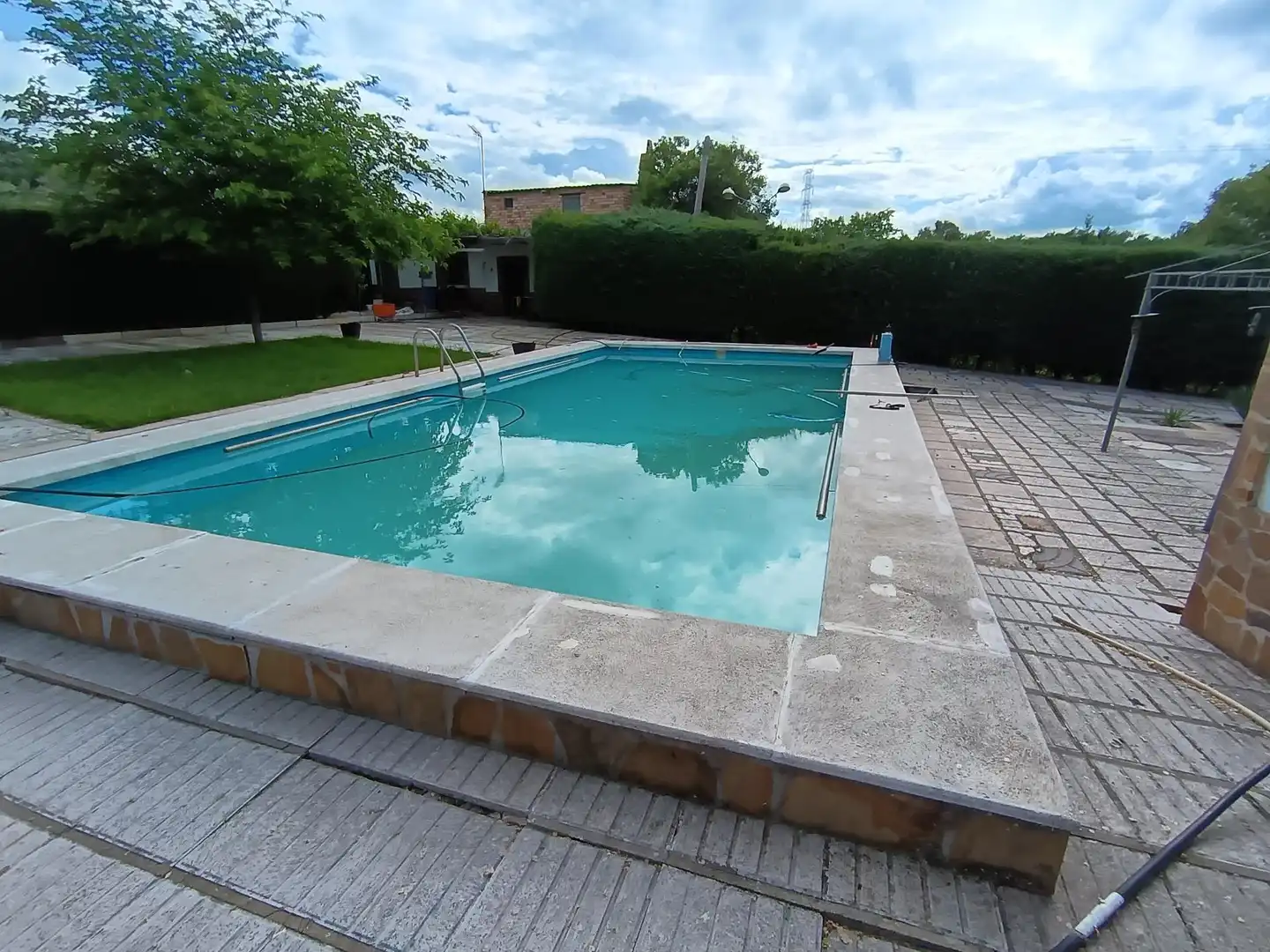 Piscina de Casa o chalet en venta en Brazatortas con Aire acondicionado, Calefacción y Jardín privado
