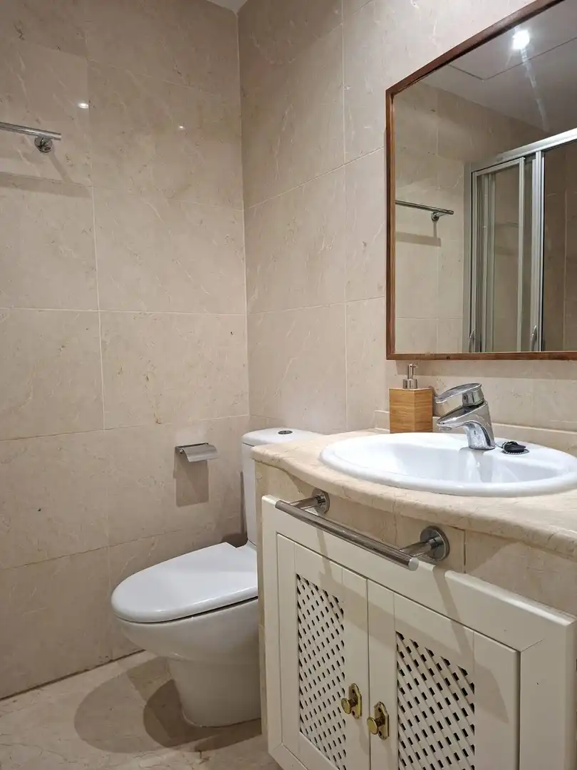 Badezimmer von Wohnungen zum Verkauf in San Javier mit Klimaanlage, Heizung und Privatgarten