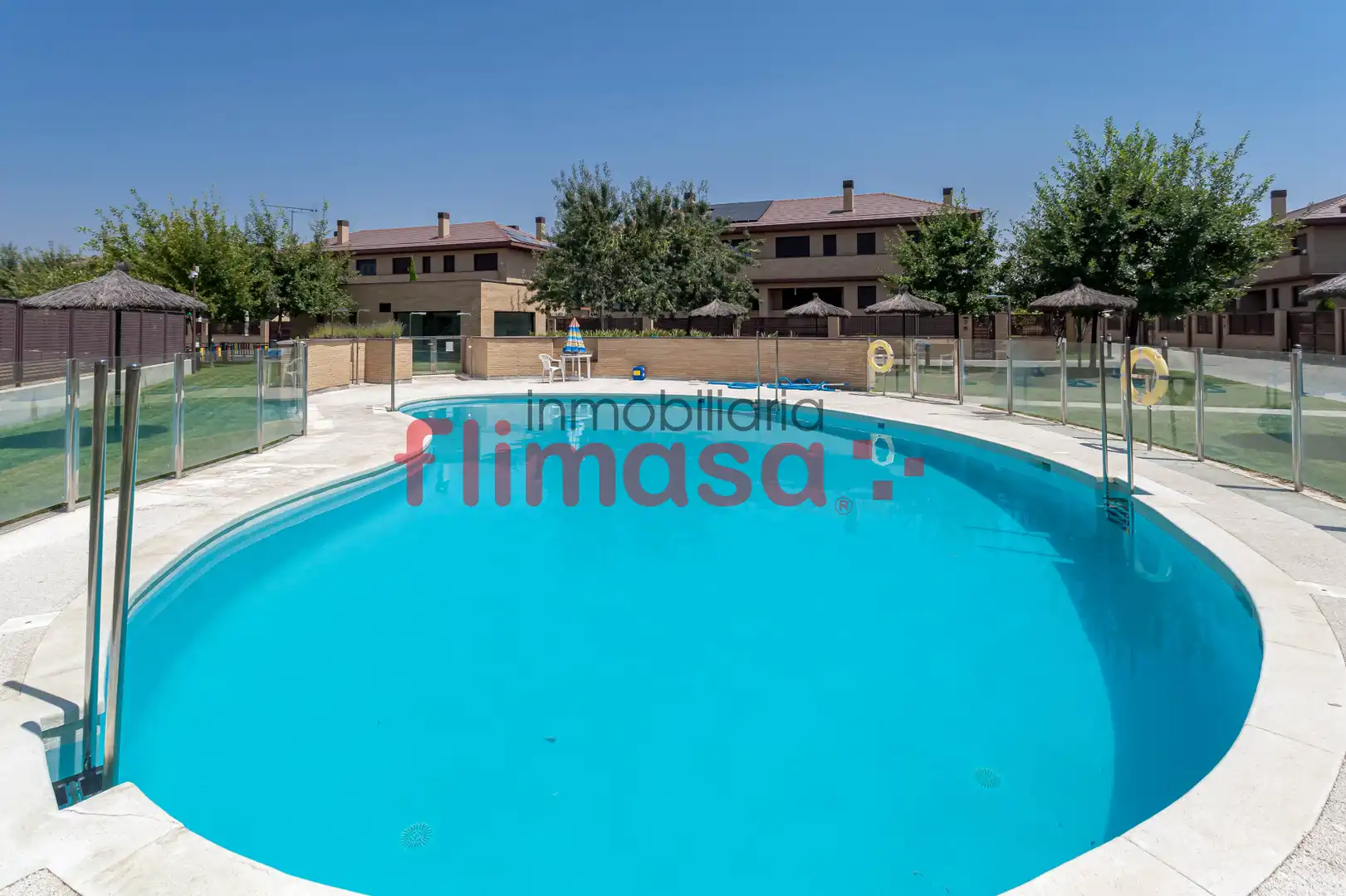 Swimming pool of Detached homes for sale in Villaviciosa de Odón  with Air Conditioner, Heating and Private garden