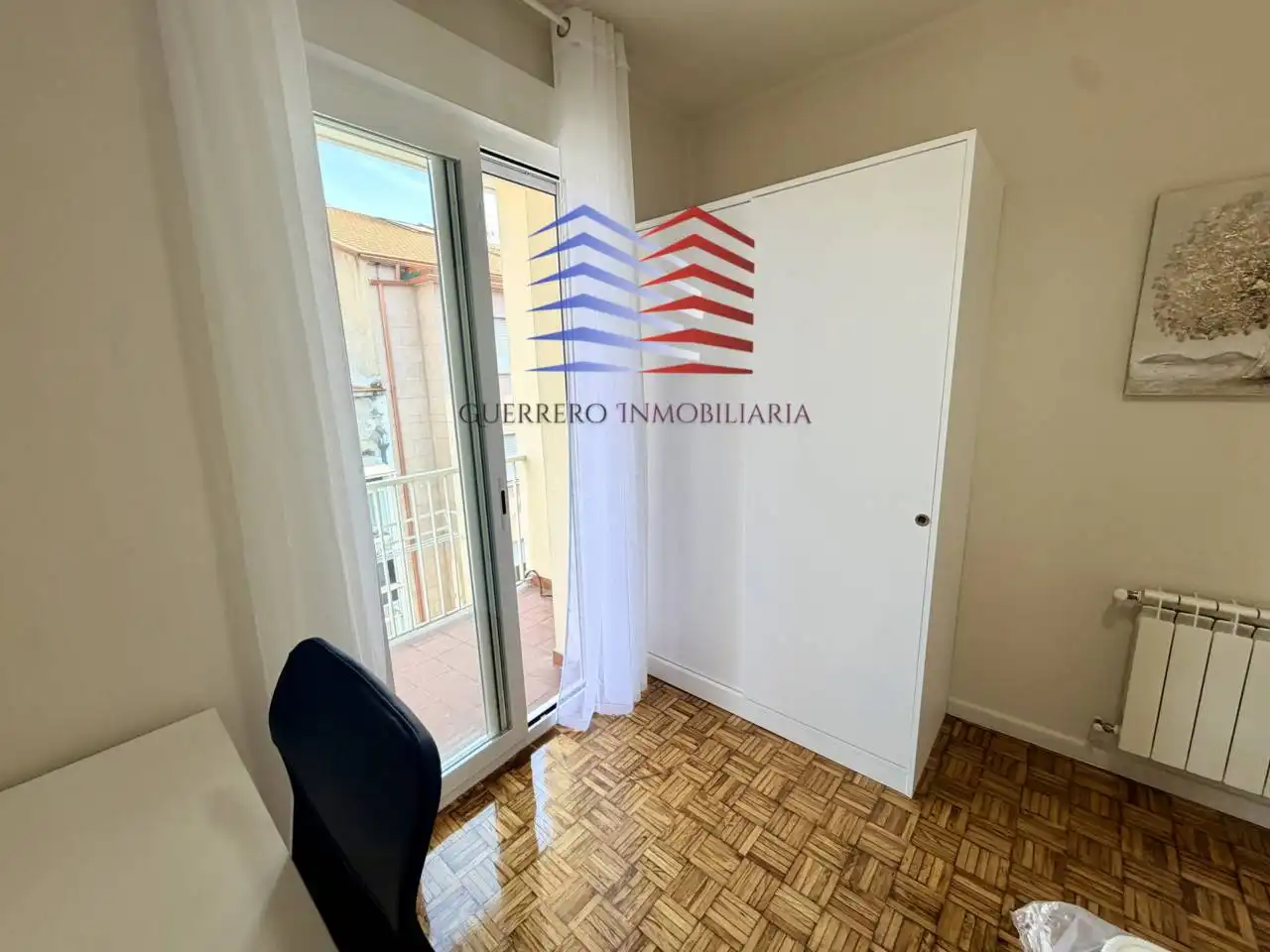 Schlafzimmer von Wohnung zur Miete in Ourense Capital  mit Heizung, Parkett und Möbliert
