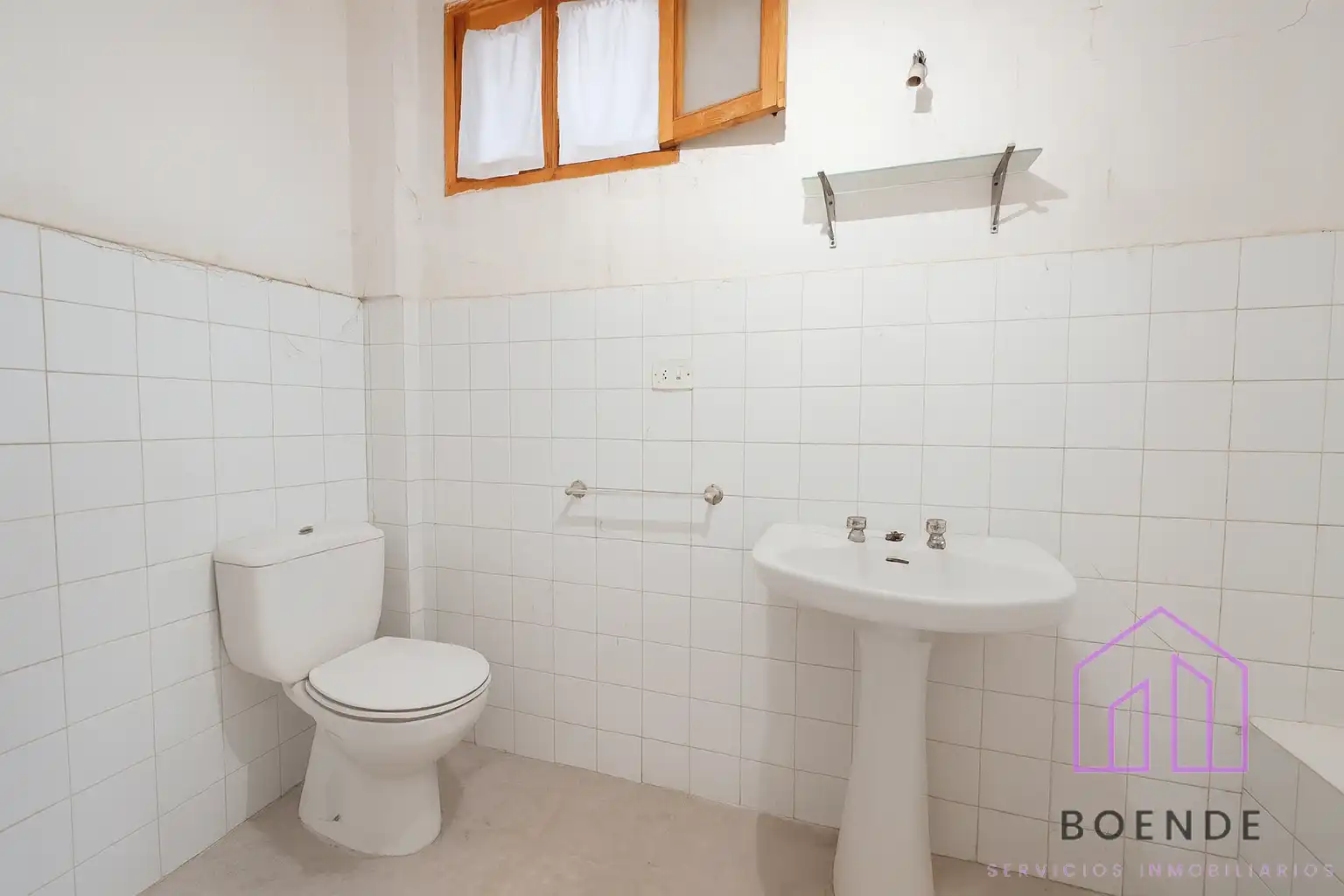 Bany de Edifici en venda en Turégano