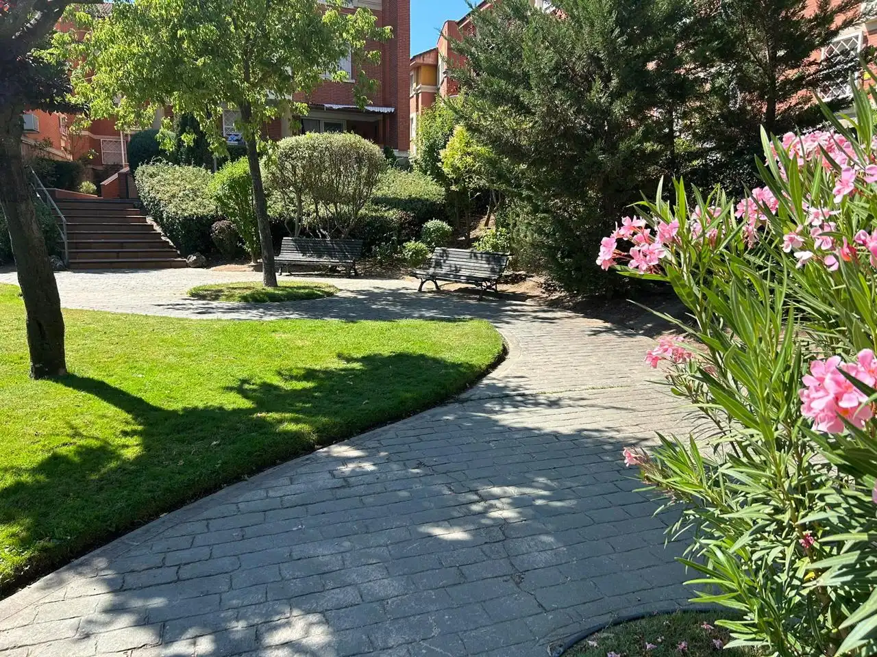 Jardí de Pis en venda en Villanueva del Pardillo amb Calefacció, Terrassa i Piscina comunitària