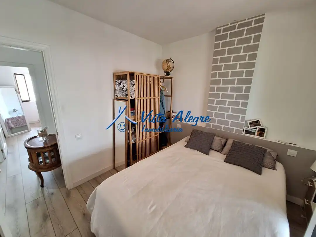 Schlafzimmer von Einfamilien-Reihenhaus zum Verkauf in Haro mit Klimaanlage, Heizung und Terrasse