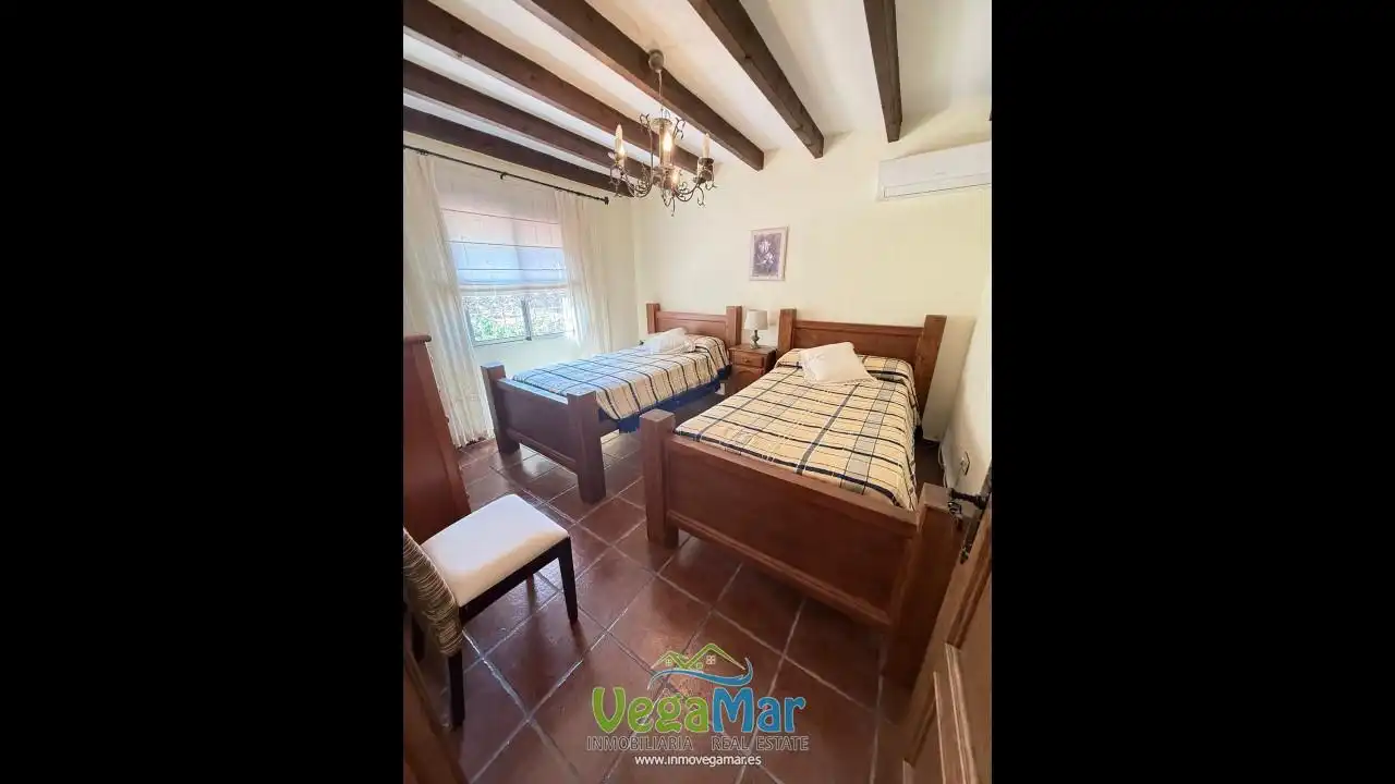 Habitación de Finca rústica en venta en Jete con Jardín privado, Terraza y Piscina