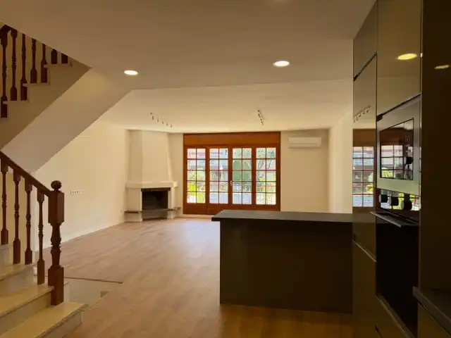 Sala de estar de Casa adosada de alquiler en Vilassar de Mar con Aire acondicionado, Calefacción y Jardín privado