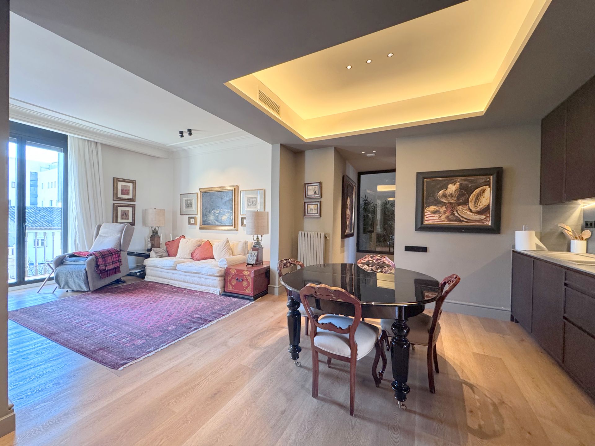 Piso en venta en Plaça Josep Maluquer i Salvador, Centre