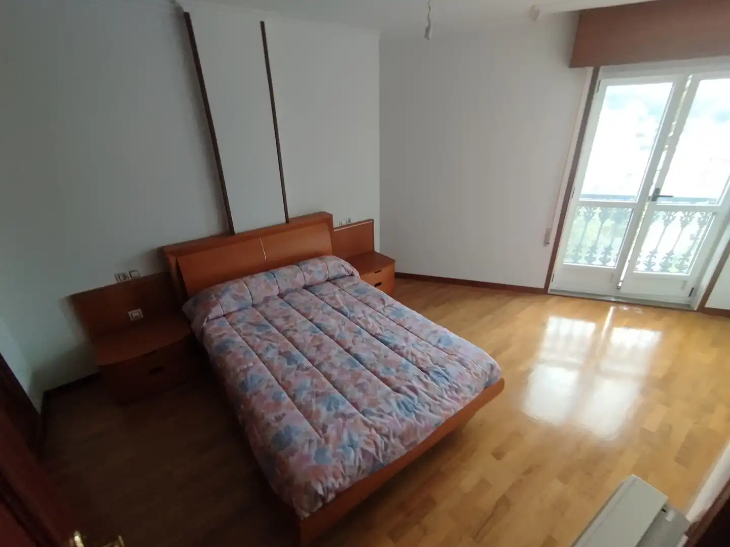 Habitación de Apartamento en venta en Viveiro con Calefacción, Trastero y Amueblado