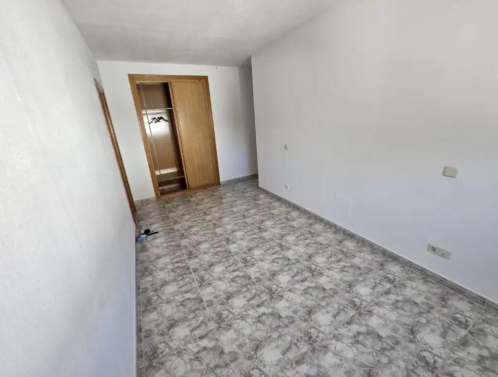 Piso en venta en Torres de la Alameda con Calefacción y Trastero