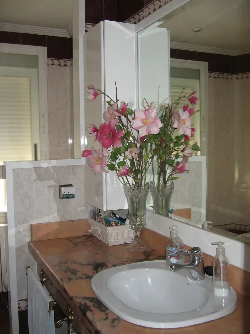 Badezimmer von Maisonette zum Verkauf in Albacete mit Klimaanlage, Heizung und Parkett