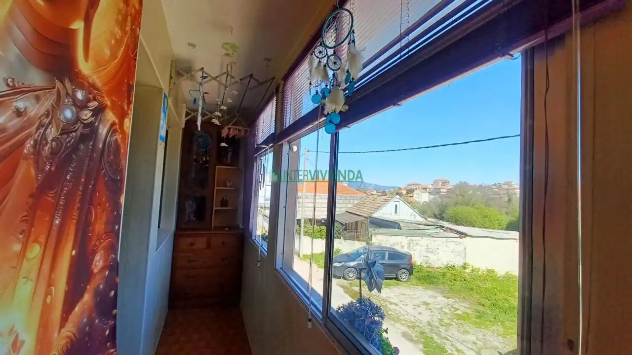 Dormitori de Casa adosada en venda en Vigo  amb Terrassa, Traster i Balcó