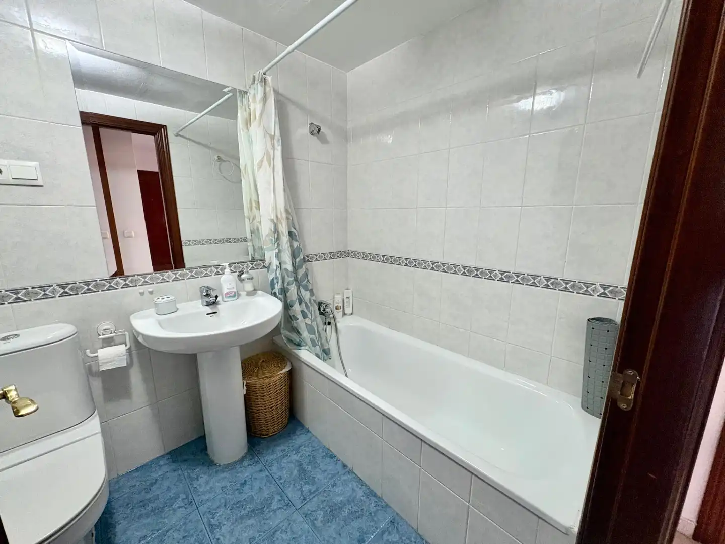 Badezimmer von Erdgeschoss zur Miete in Caleta de Vélez