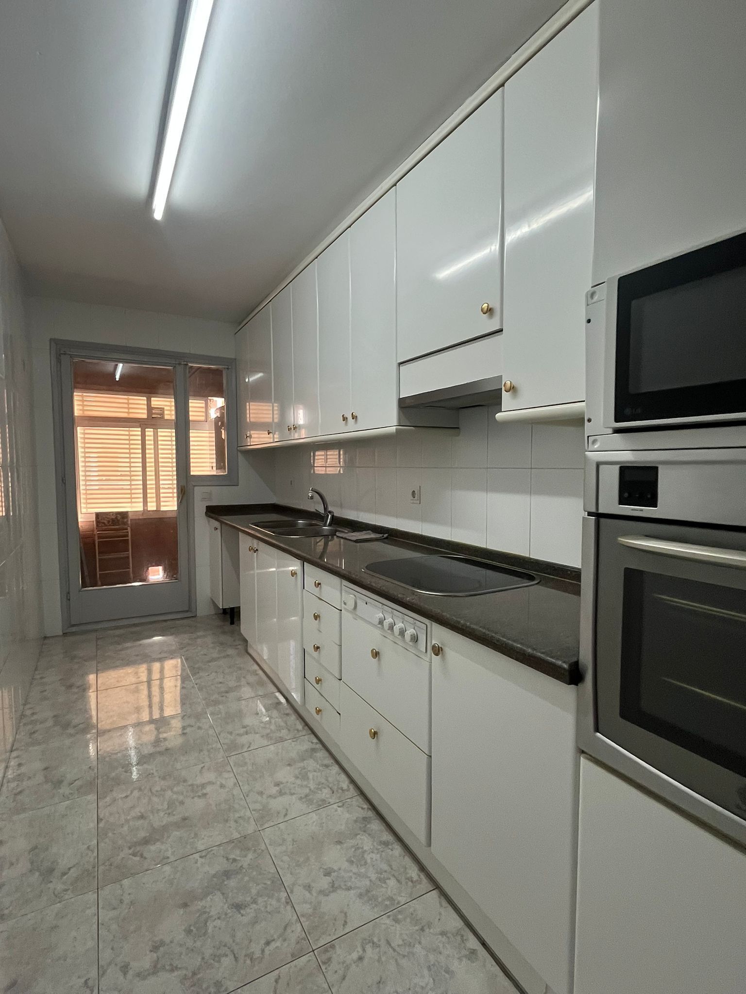 Kitchen of Flat for sale in  Lleida Capital  with Air Conditioner and Heating