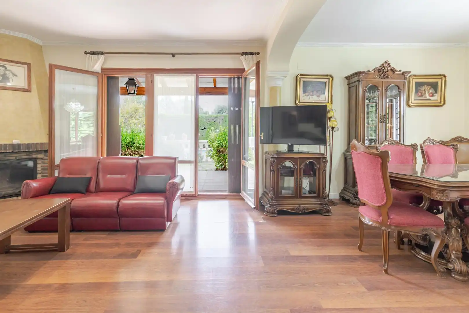 Living room of Houses for sale in L'Eliana  with Air Conditioner, Heating and Private garden