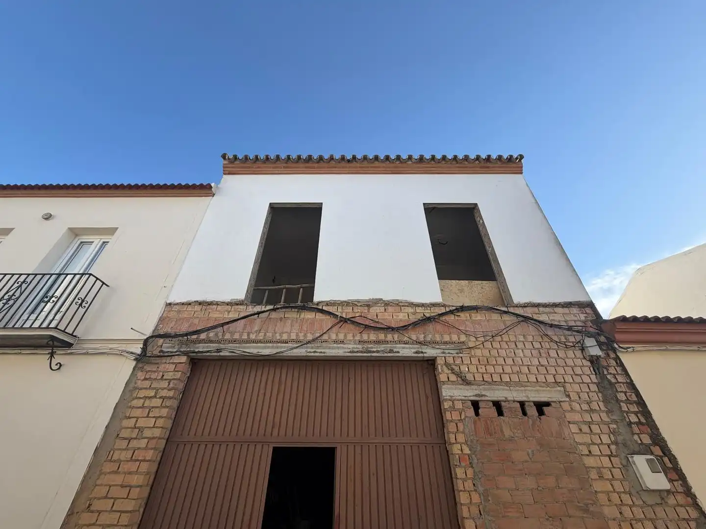 Vista exterior de Casa o chalet en venta en Benacazón con Terraza