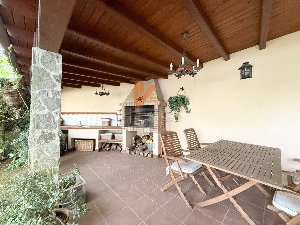 Terrassa de Casa o xalet en venda en Santiago de Compostela 
