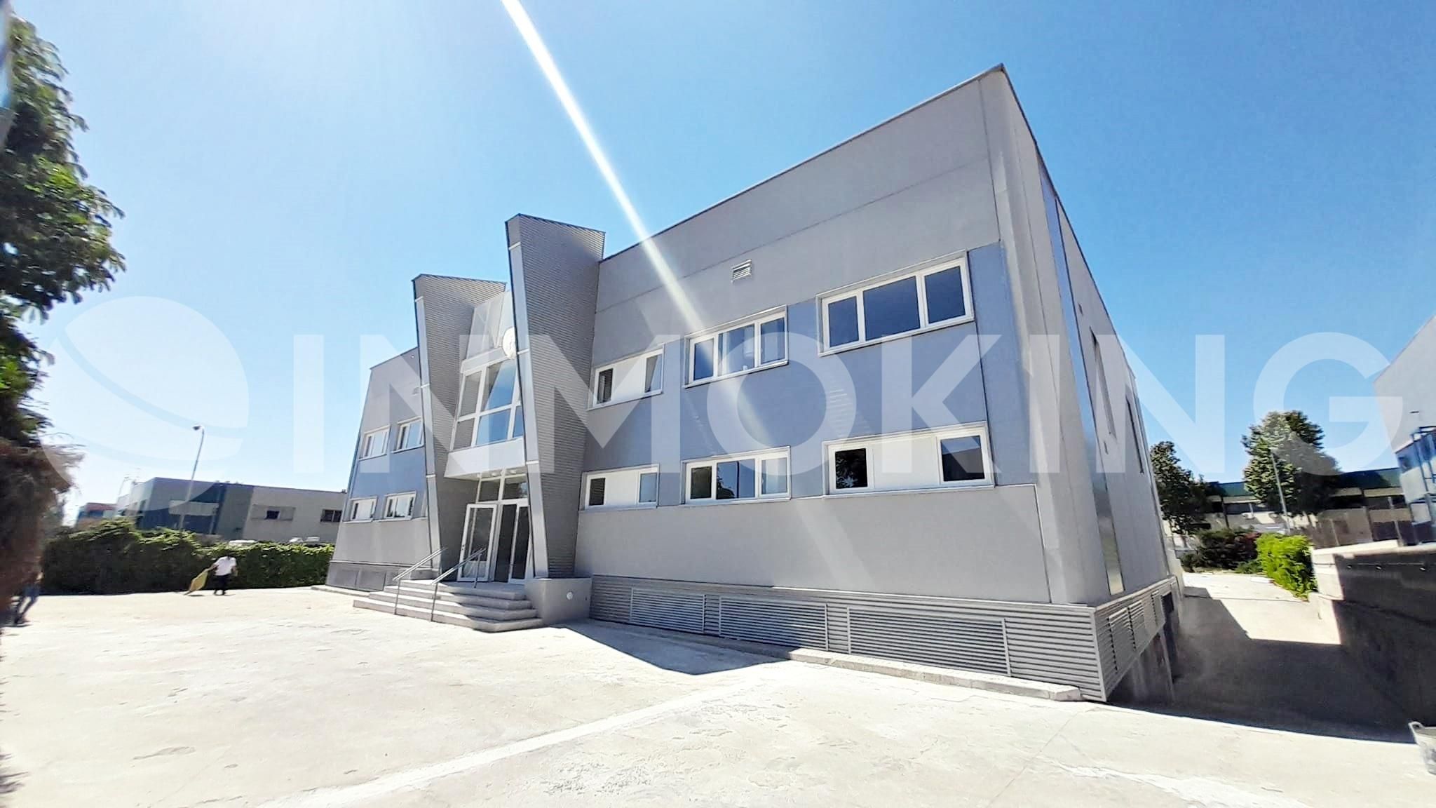 Exterior view of Industrial buildings to rent in Fuenlabrada  with Alarm