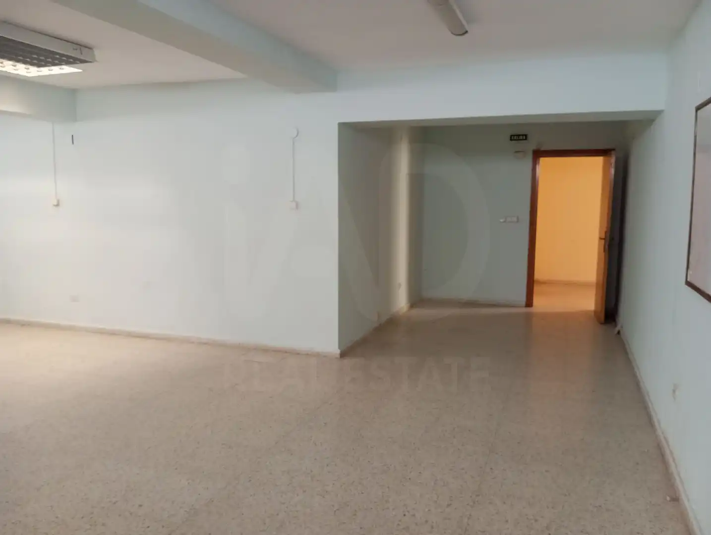 Local comercial en venda a Avenida Regimiento de Galicia 15 15, imagen 4