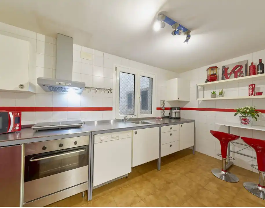 Flat with pool for sale in Torrequebrada, imagen 8