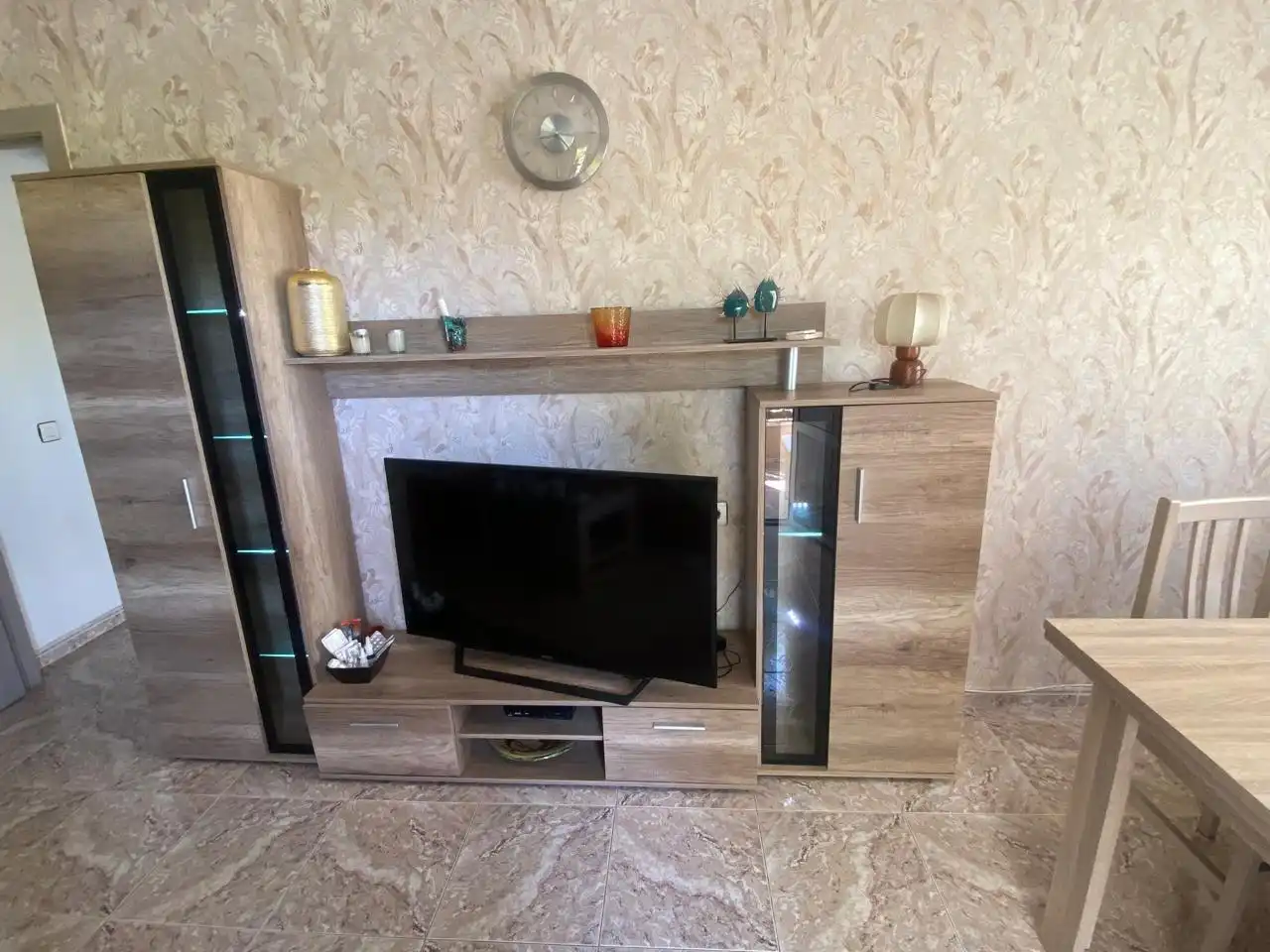 Apartamento con terraza en venta en Avenida PINOSO DE, imagen 2