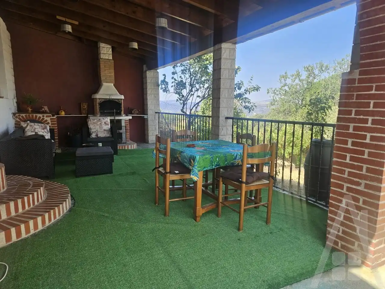 Terrassa de Casa o xalet en venda en Mieza amb Calefacció, Jardí privat i Terrassa