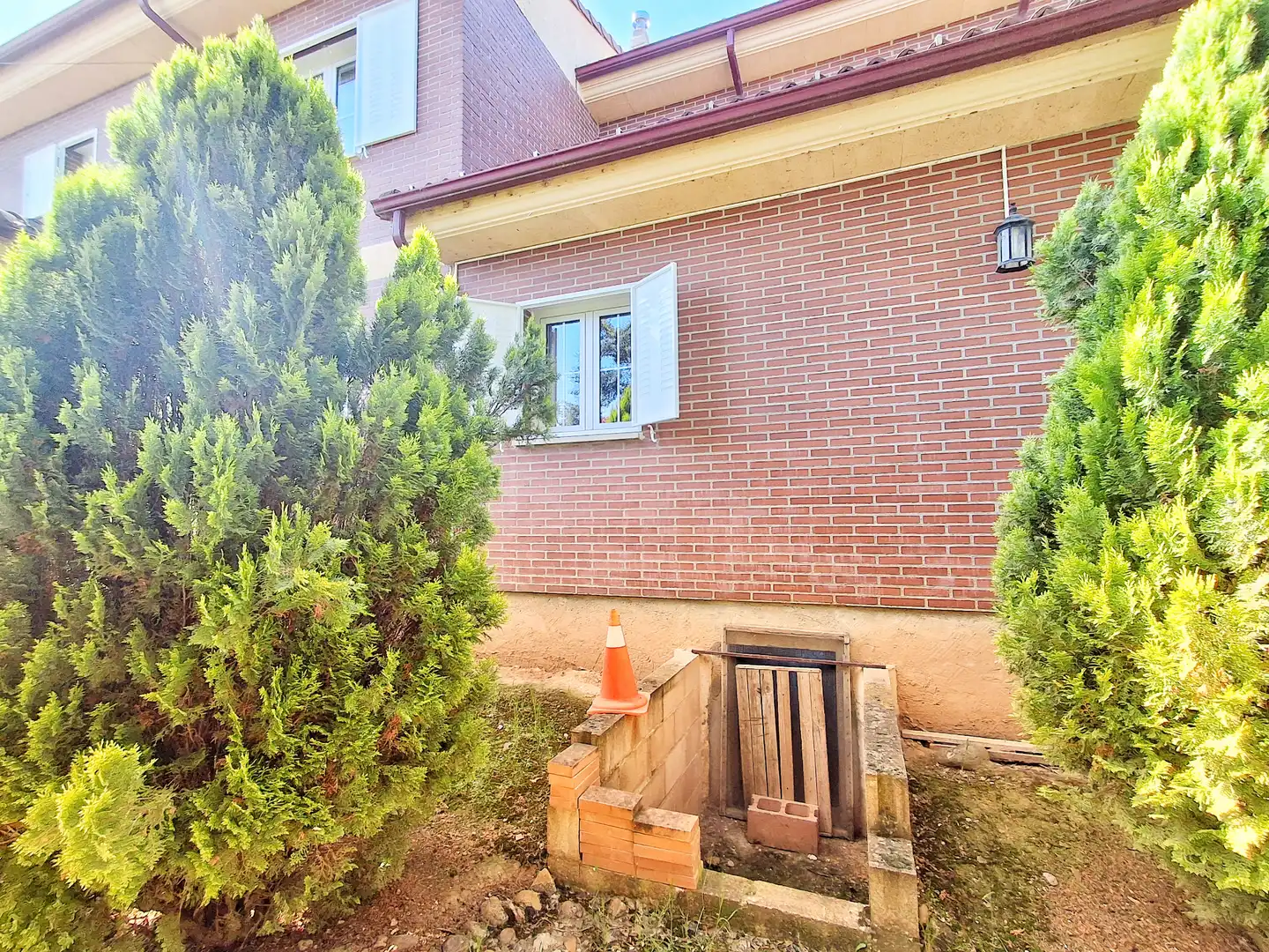 Exterior view of Houses for sale in Vadocondes  with Heating, Private garden and Parquet flooring