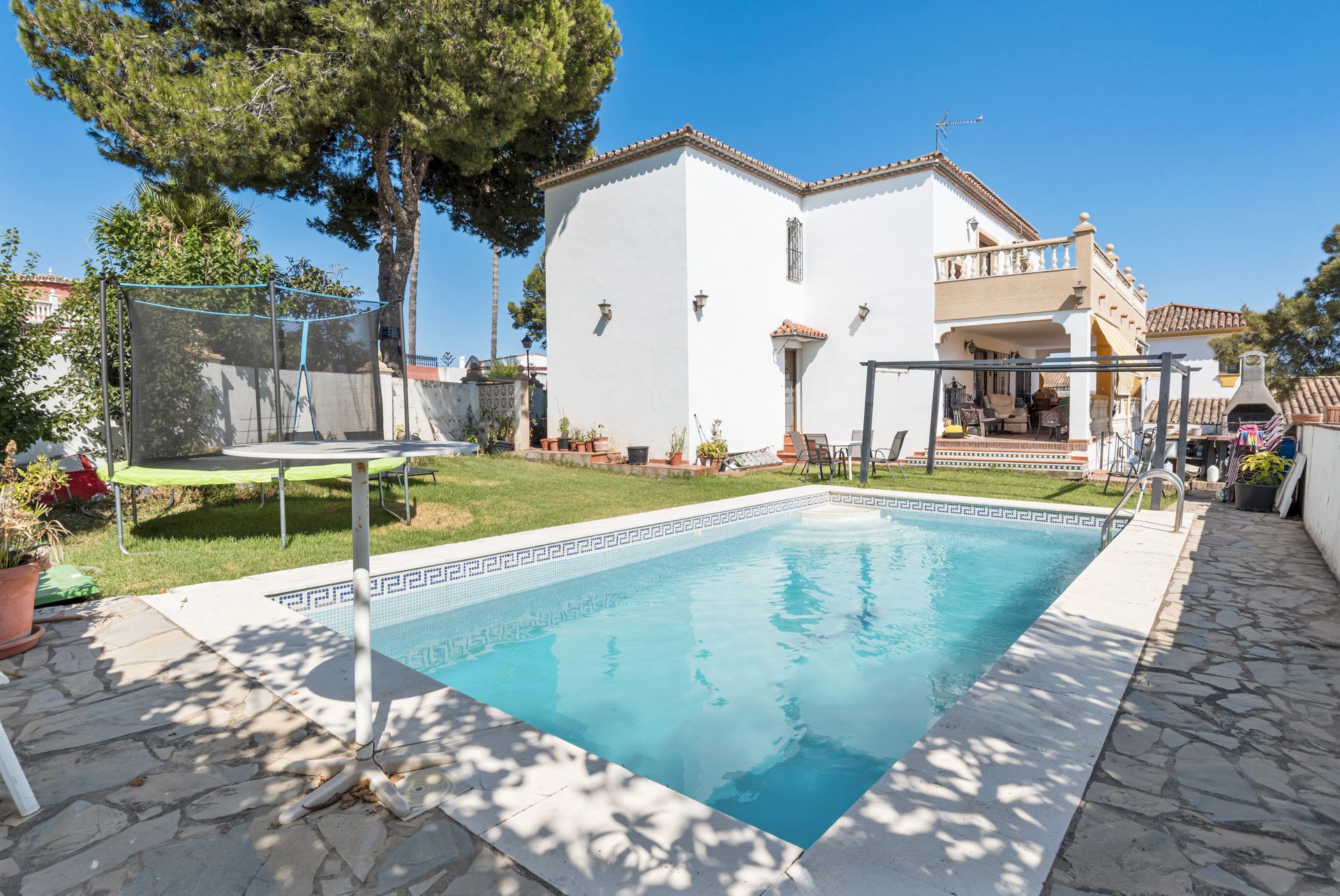Garden of House or chalet for sale in Estepona  with Air Conditioner, Heating and Private garden