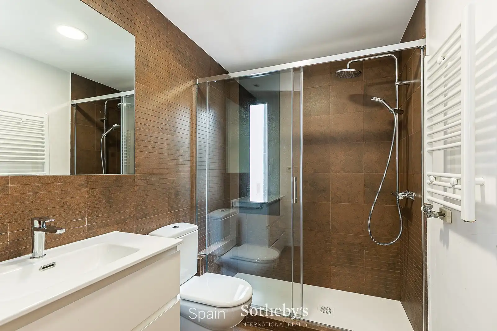 Bathroom of Houses for sale in Sant Pere de Ribes  with Air Conditioner, Heating and Private garden