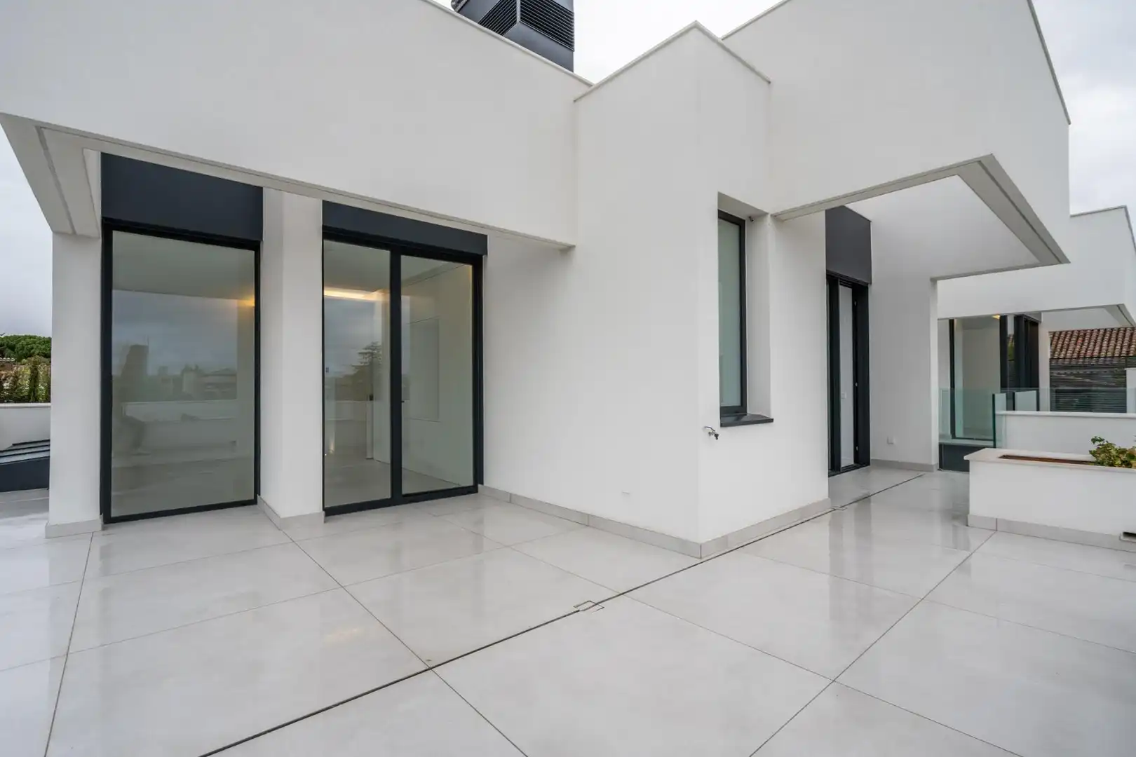 Terrassa de Casa o xalet en venda en Las Rozas de Madrid amb Calefacció, Jardí privat i Terrassa