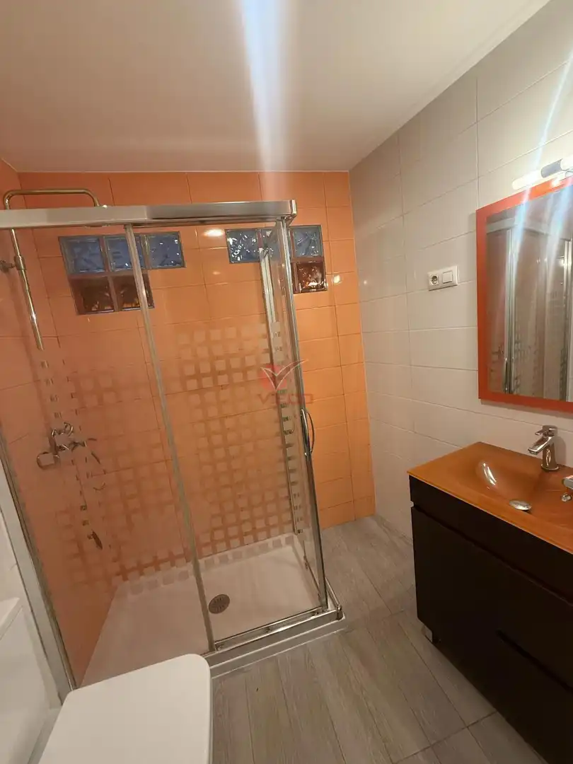 Baño de Piso en venta en Cuenca con Calefacción, Trastero y Amueblado