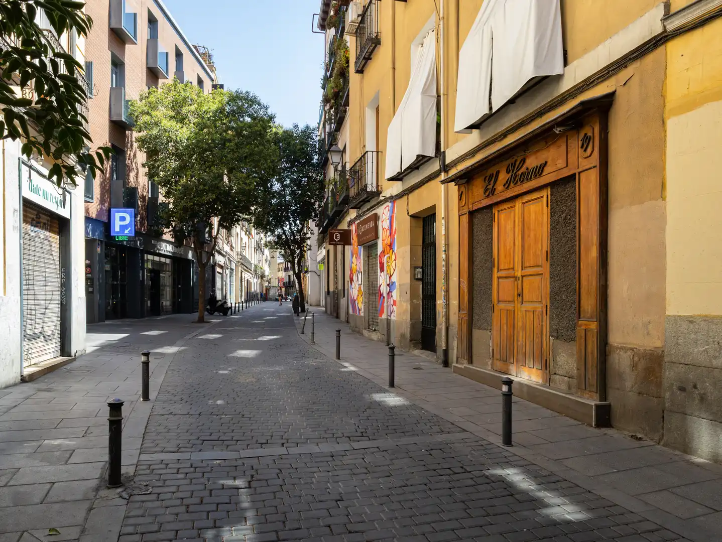 Vista exterior de Piso de alquiler en Madrid con Calefacción y Balcón