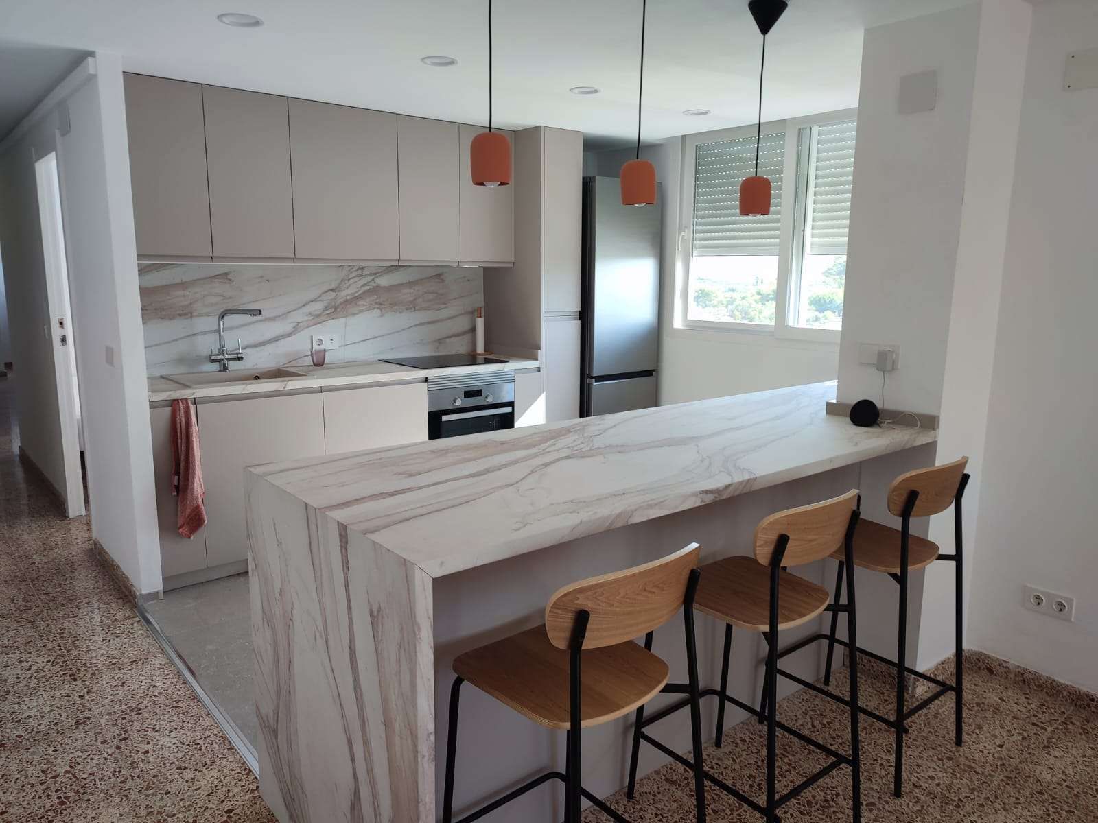 Kitchen of Apartments for share in Tavernes de la Valldigna  with Air Conditioner, Terrace and Furnished