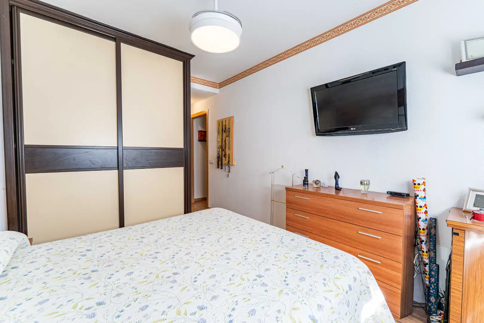 Bedroom of Ground floor for sale in Arroyomolinos (Madrid)  with Air Conditioner, Heating and Private garden