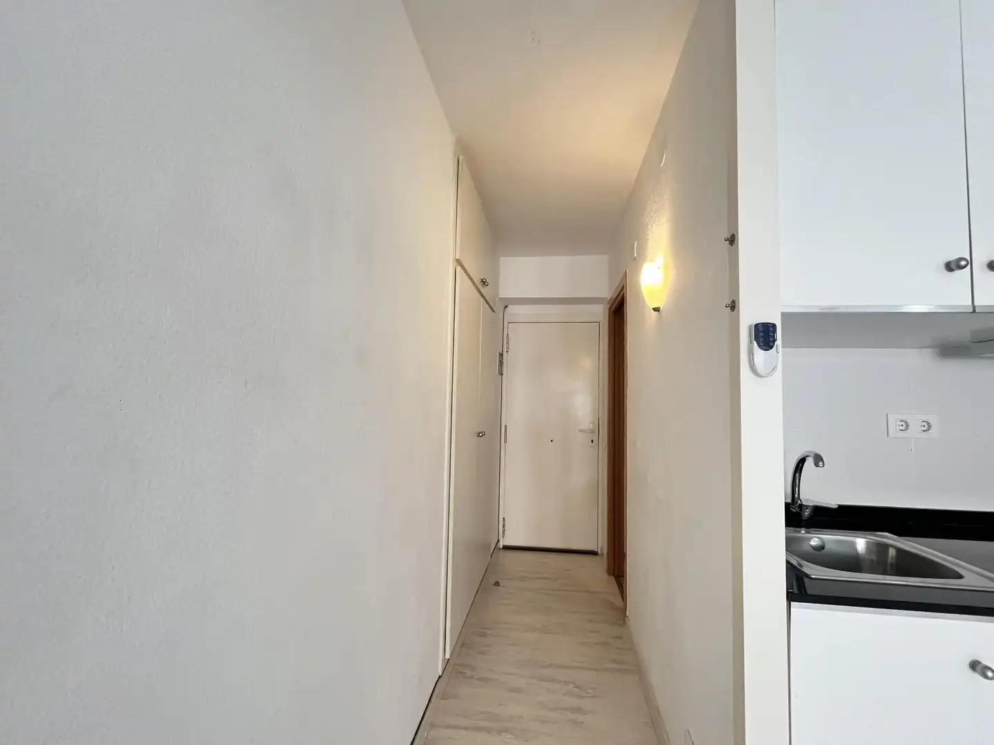 Study for sale in Roses  with Air Conditioner, Parquet flooring and Balcony