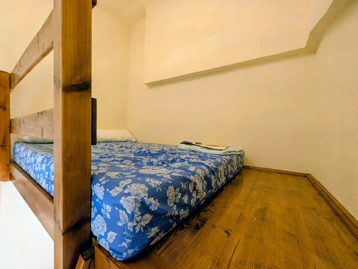 Habitación de Casa o chalet en venta en Vistabella del Maestrazgo con Calefacción y Alarma