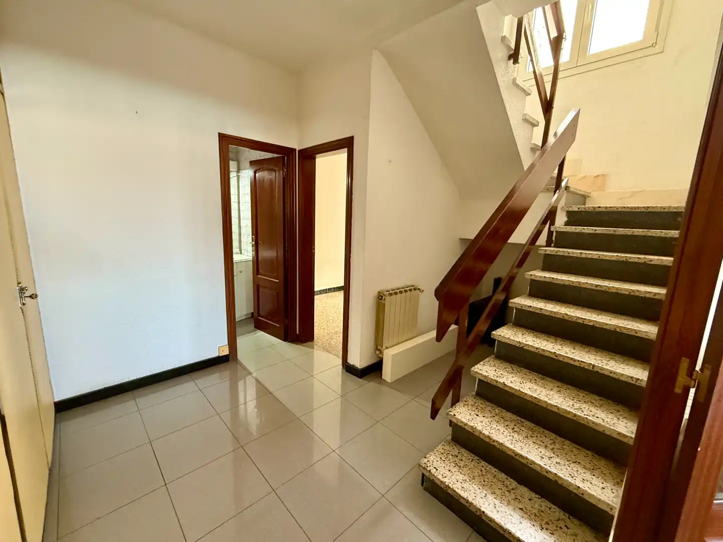 Dachboden zum Verkauf in Barcelona mit Heizung, Terrasse und Balkon