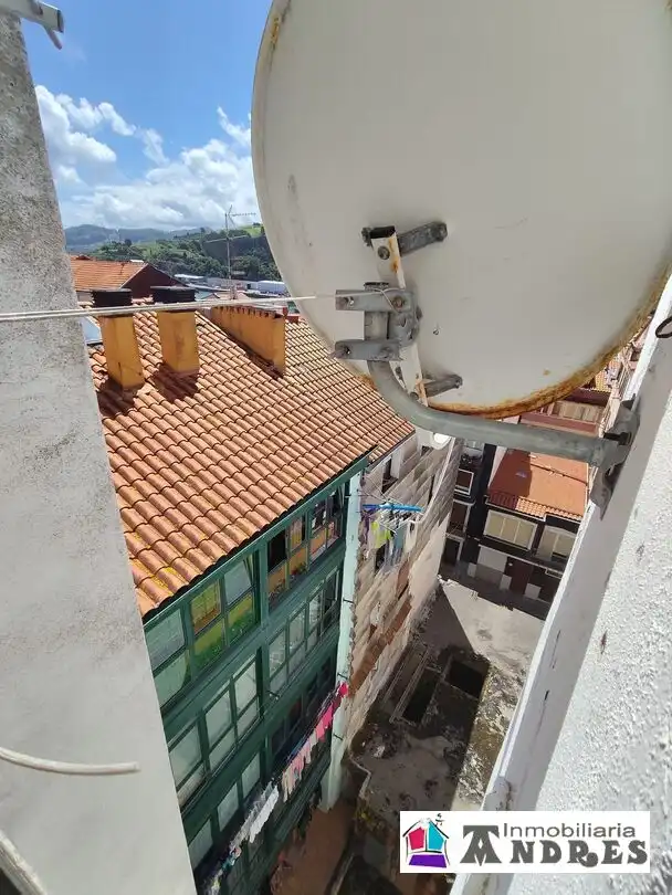 Vista exterior de Piso en venta en Bermeo con Balcón