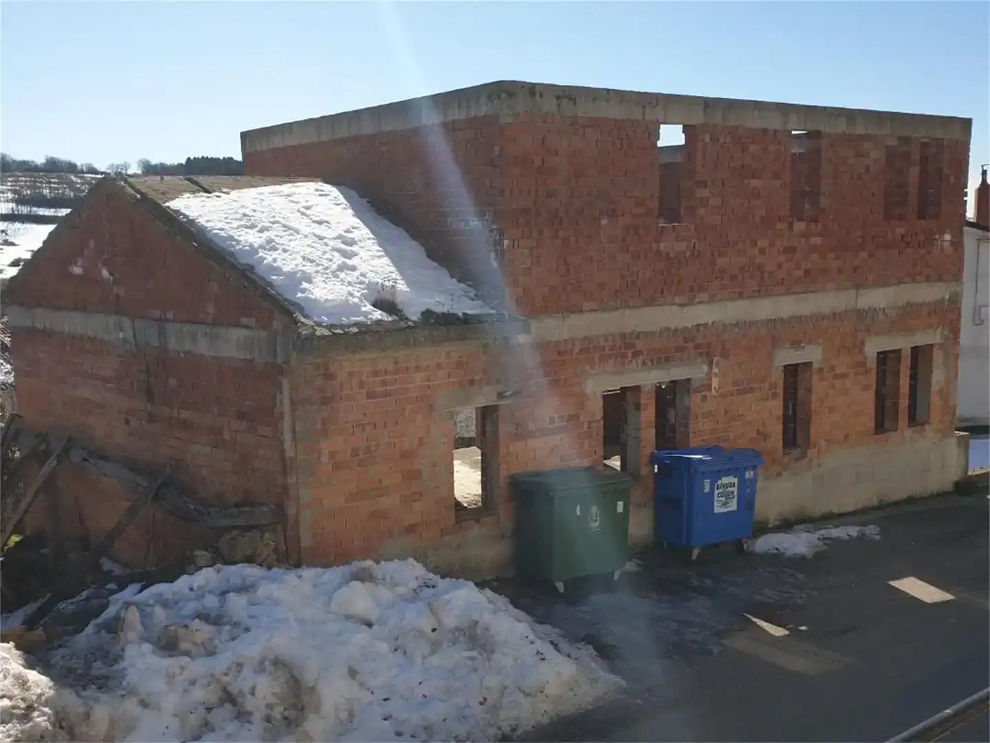 Vista exterior de Terreno en venta en Santibáñez de la Peña