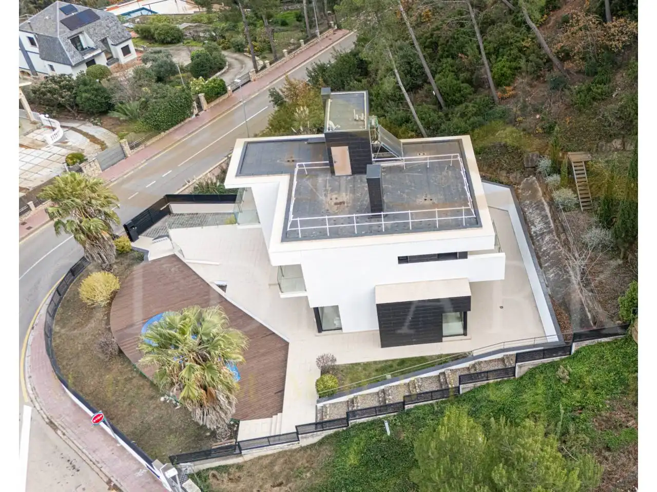 Vista exterior de Casa o xalet en venda en Corbera de Llobregat amb Aire condicionat, Calefacció i Jardí privat