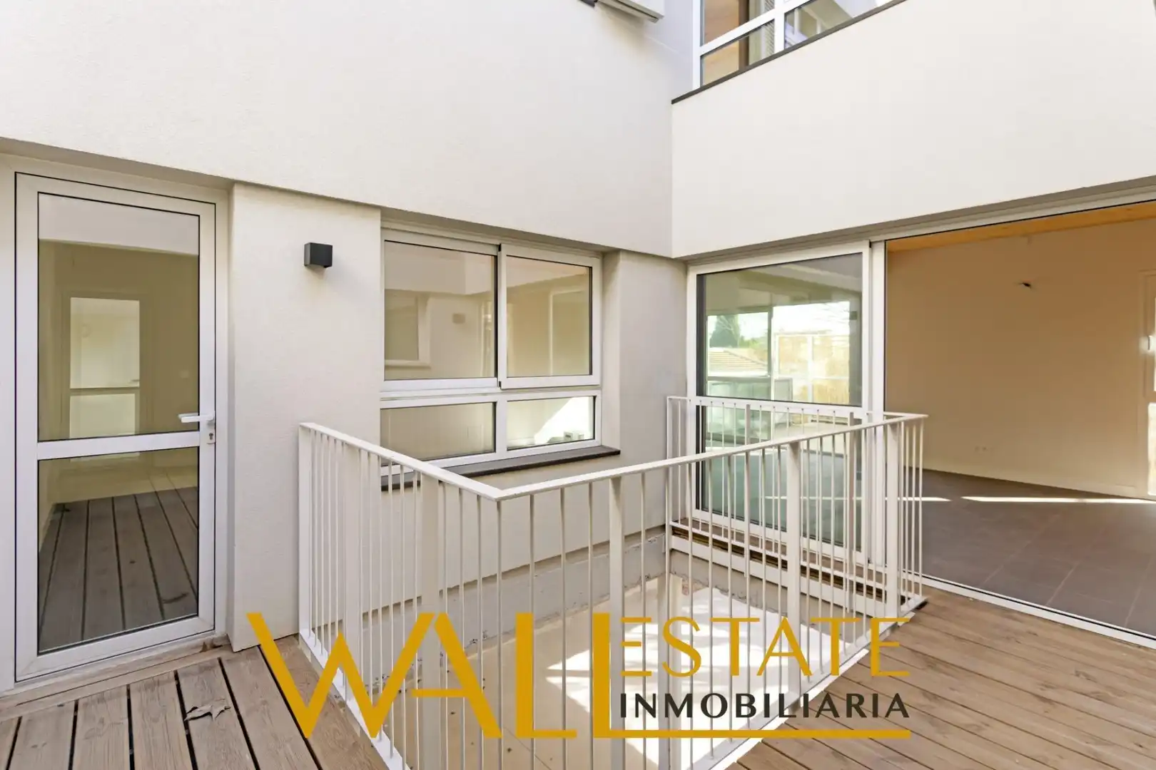 Terrassa de Casa o xalet en venda en Madrid amb Calefacció, Jardí privat i Terrassa