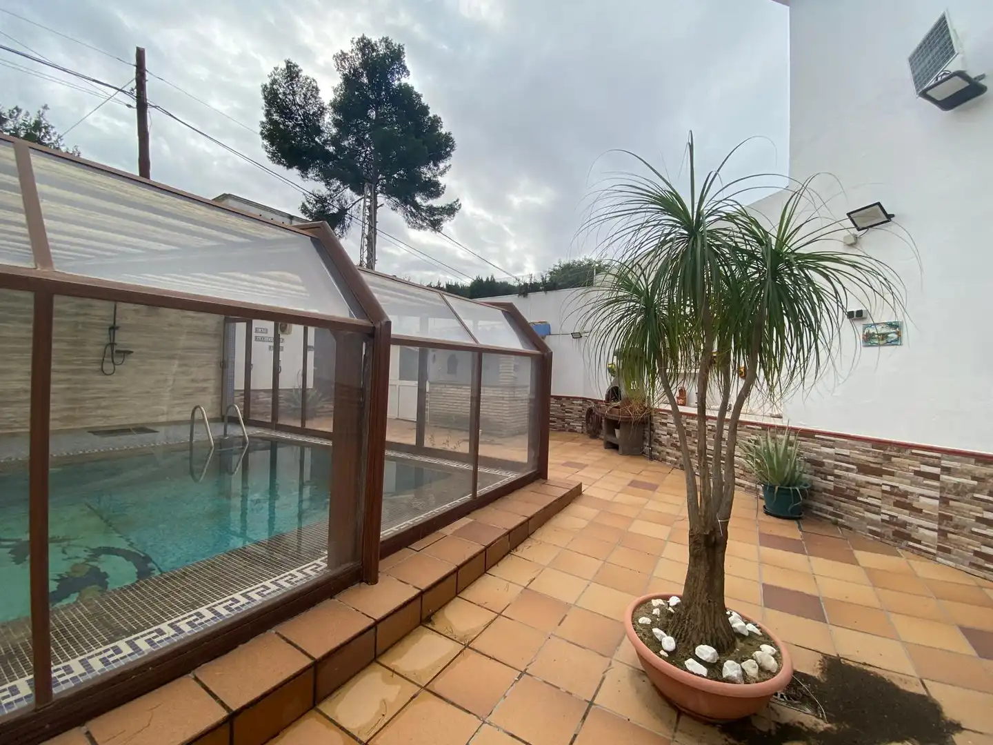 Piscina de Casa o xalet en venda en Dos Hermanas amb Aire condicionat, Jardí privat i Terrassa