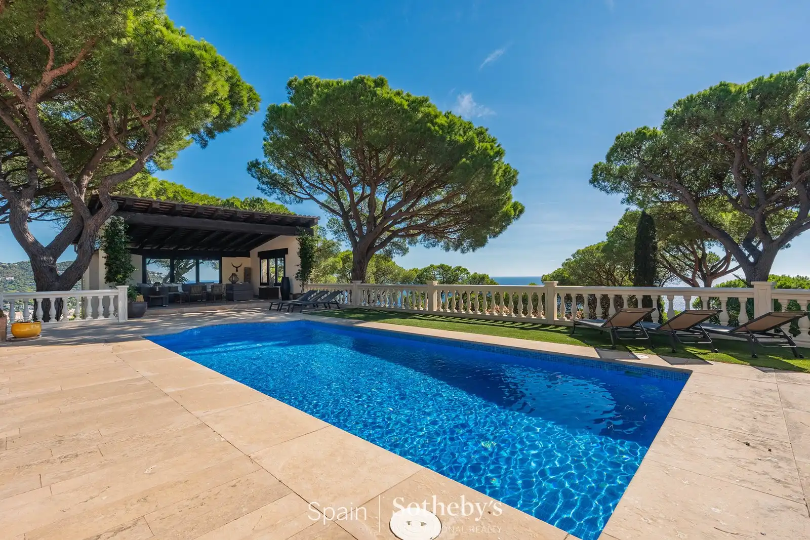 Casa amb piscina en venda a Carrer de les Canàries, imagen 5