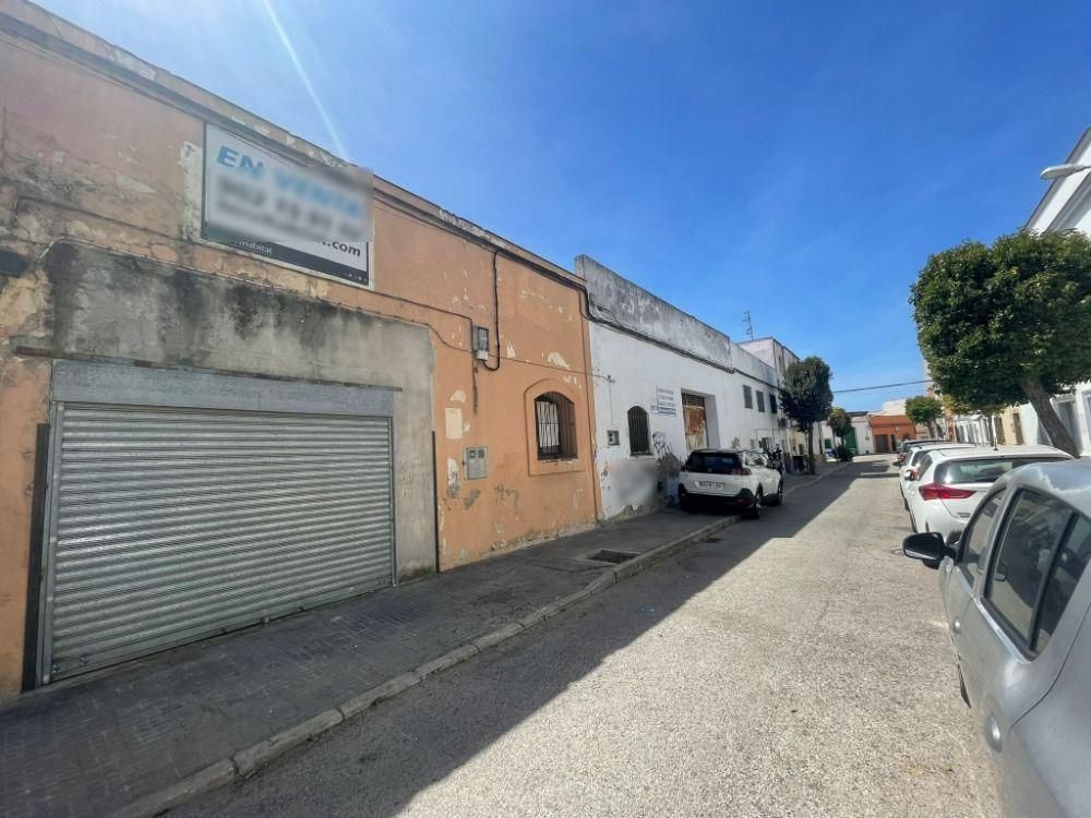 Vista exterior de Nave industrial en venta en Jerez de la Frontera