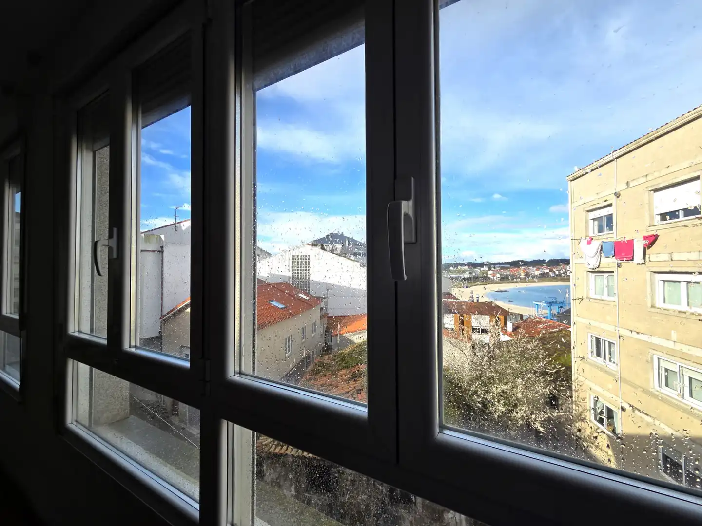 Exterior view of Flat for sale in Sanxenxo  with Parquet flooring, Terrace and Oven