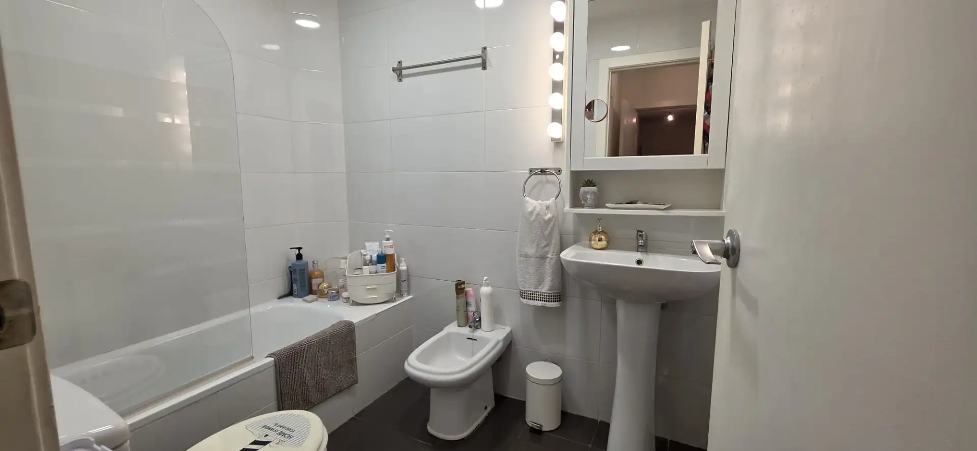 Baño de Piso en venta en Sabadell con Calefacción