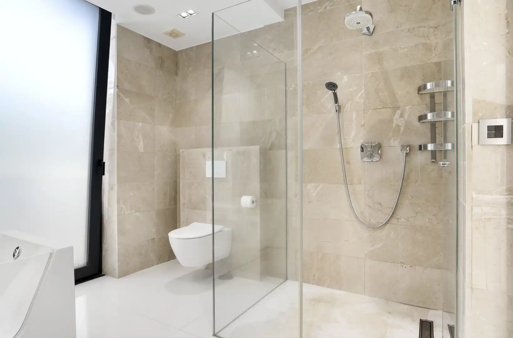 Bathroom of Houses for rent in Marbella  with Air Conditioner, Private garden and Swimming Pool