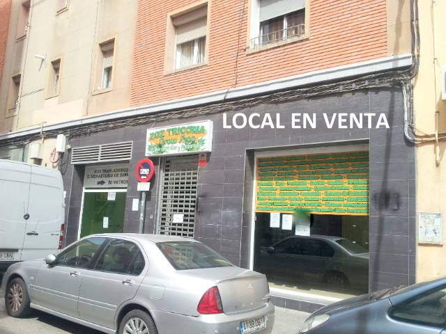 Local comercial en Venta en Calle de Antonio Maura, 1 en La Granja